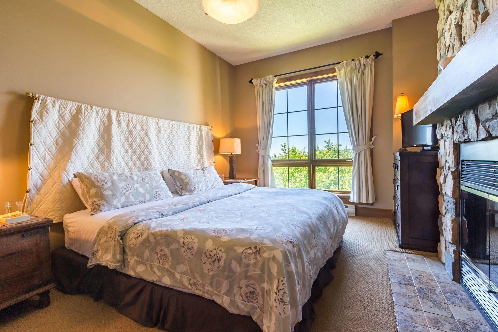 Hotel Equinox - Rvmt Mont-Tremblant Esterno foto