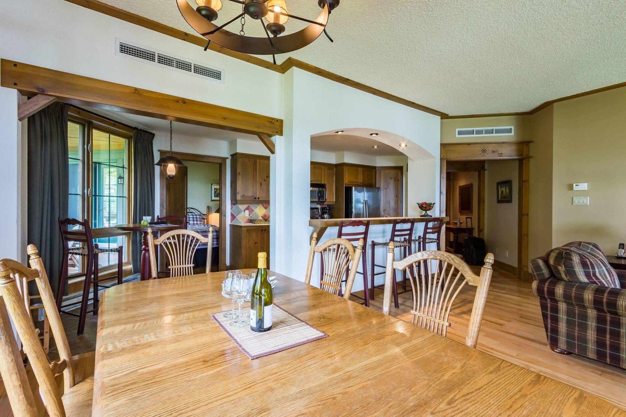 Hotel Equinox - Rvmt Mont-Tremblant Esterno foto