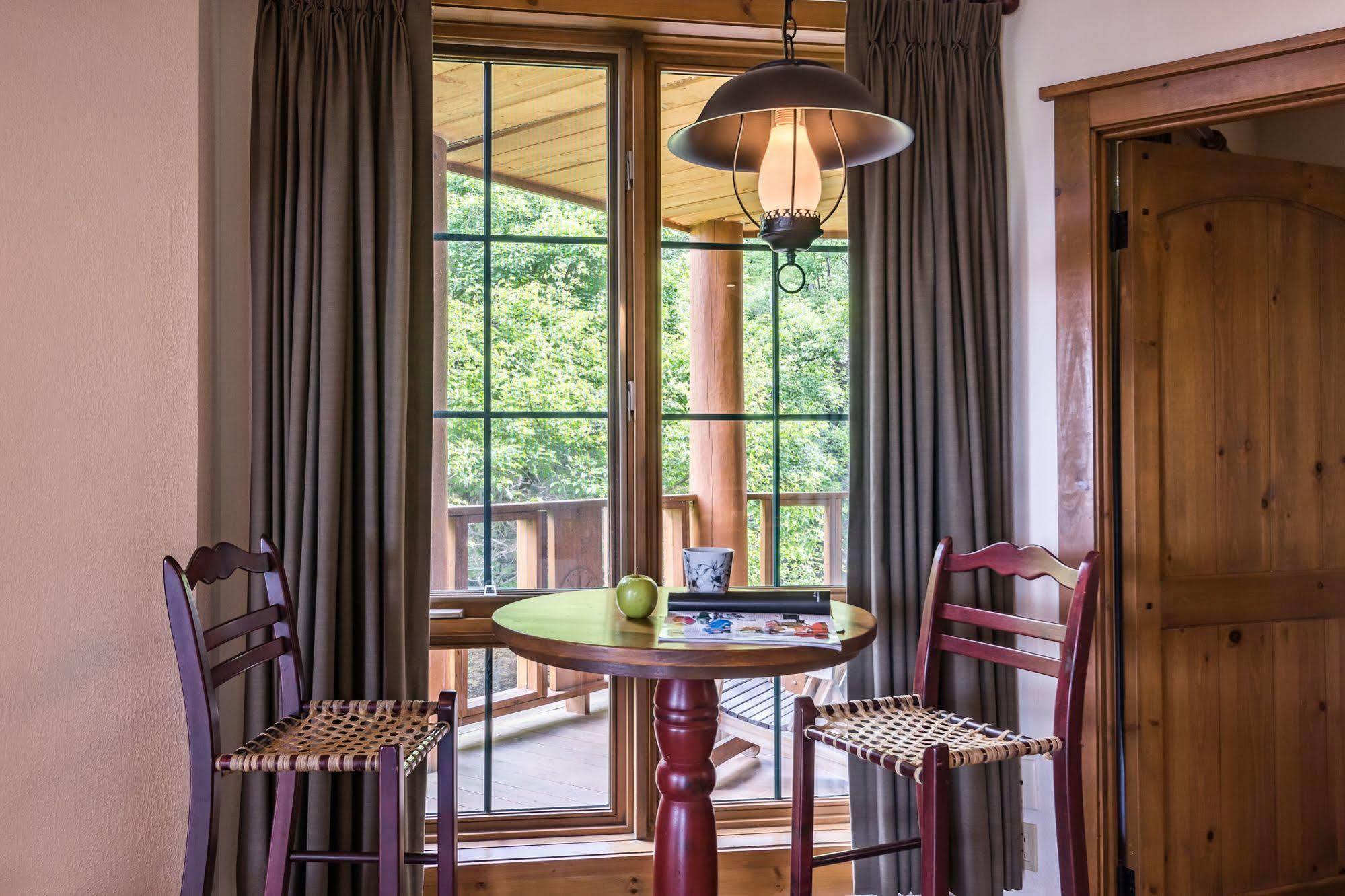 Hotel Equinox - Rvmt Mont-Tremblant Esterno foto