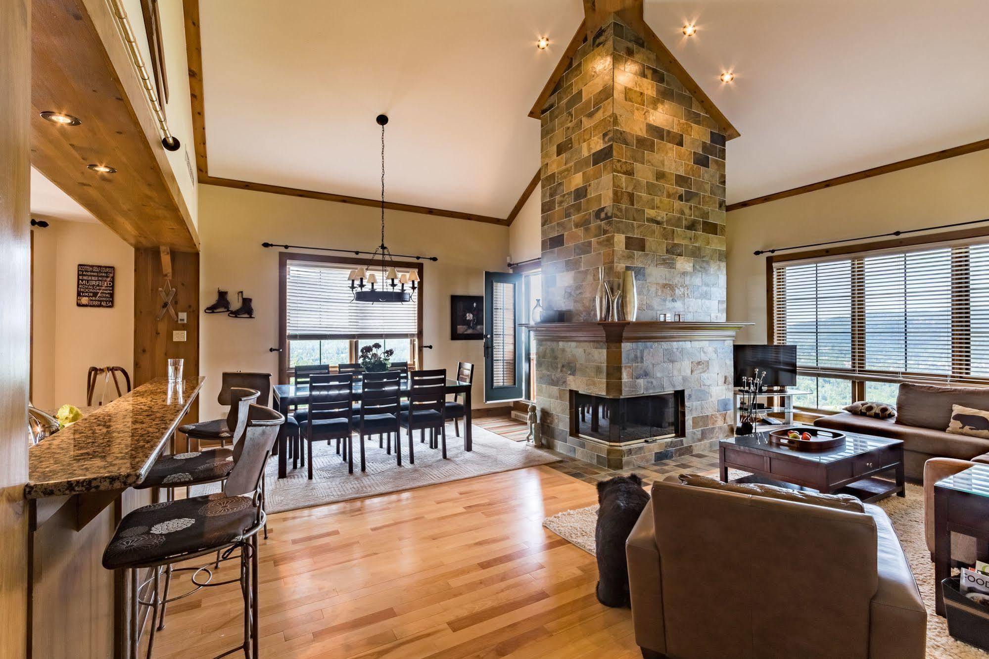 Hotel Equinox - Rvmt Mont-Tremblant Esterno foto