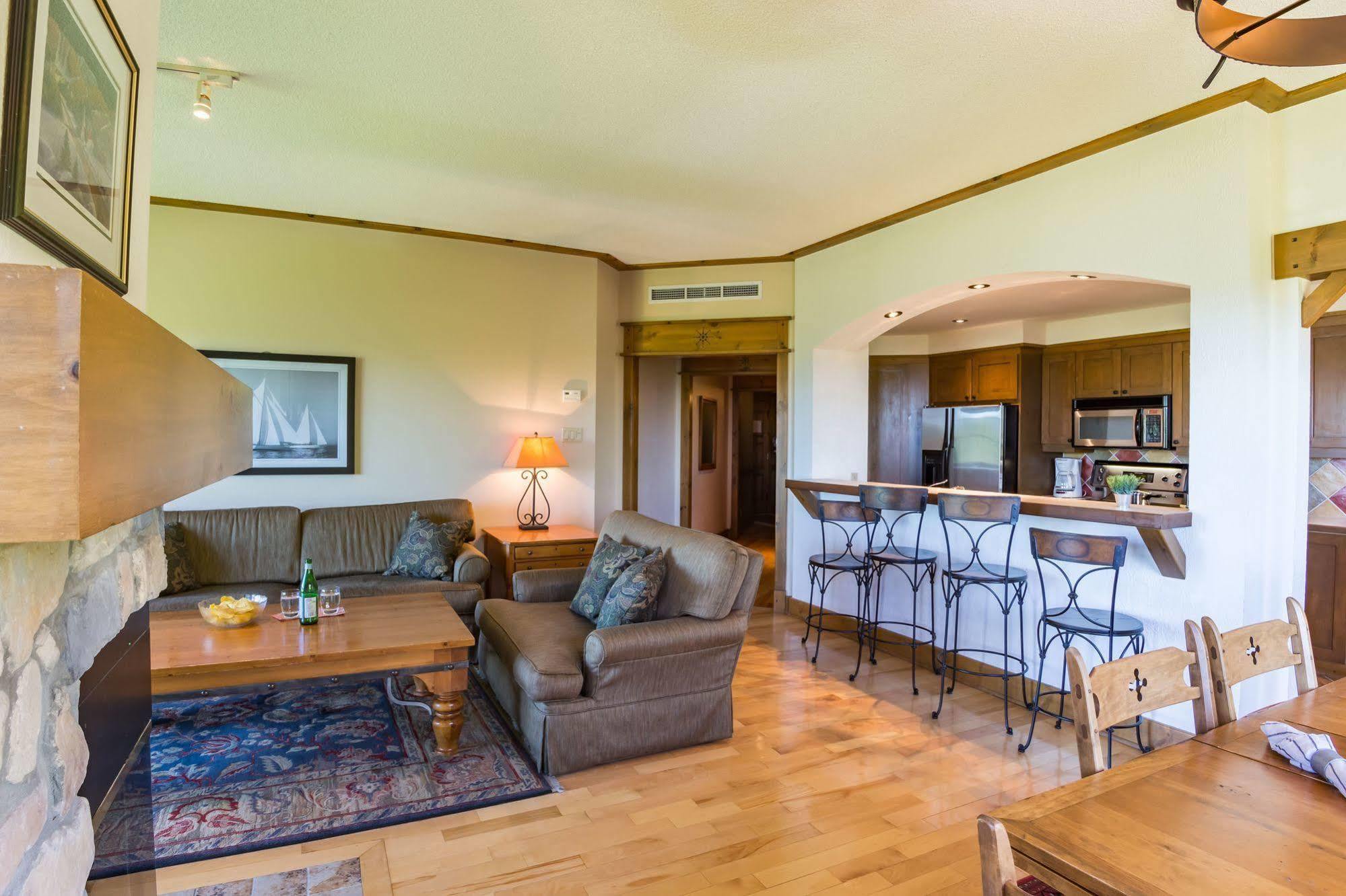 Hotel Equinox - Rvmt Mont-Tremblant Esterno foto