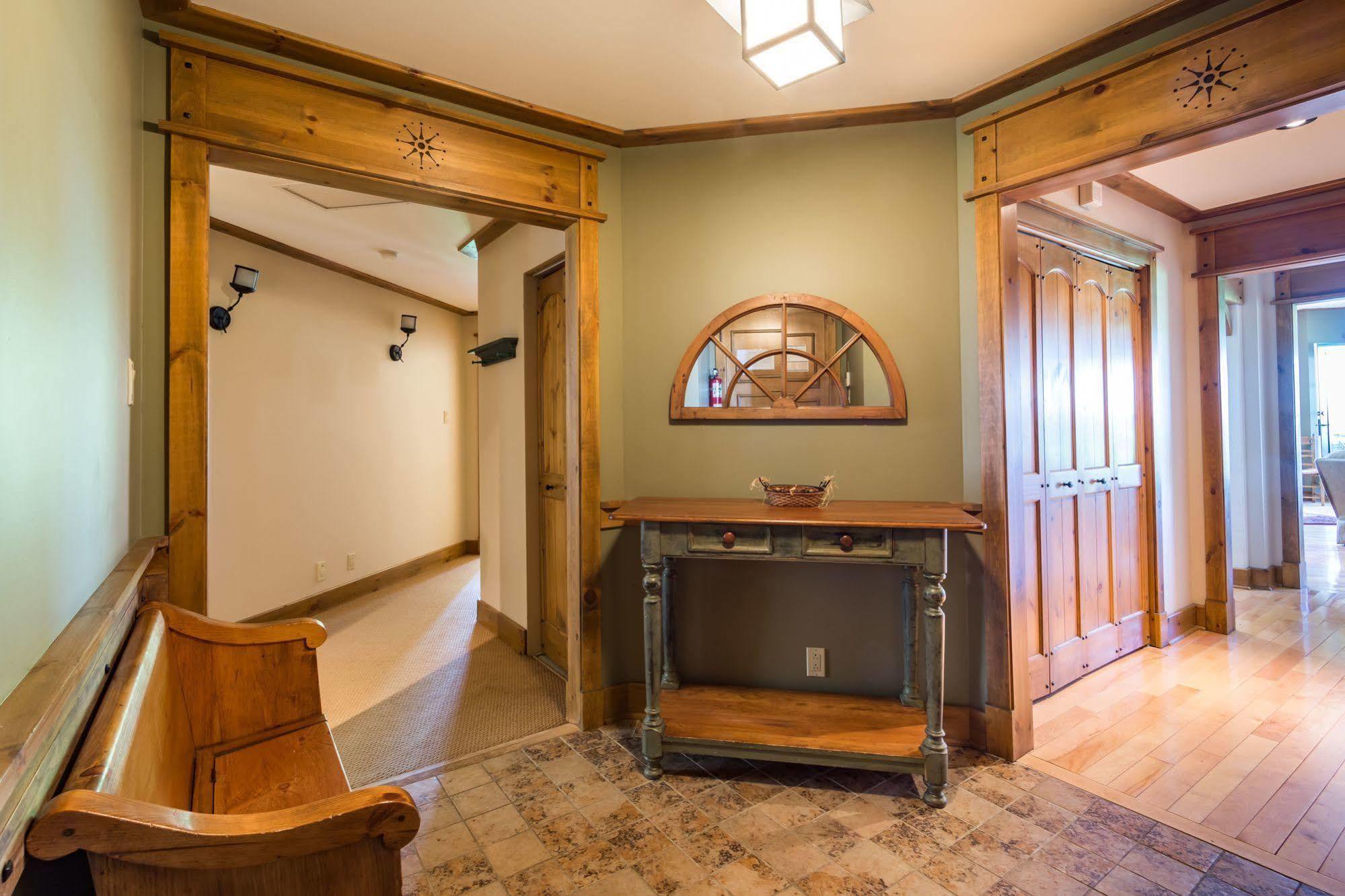 Hotel Equinox - Rvmt Mont-Tremblant Esterno foto